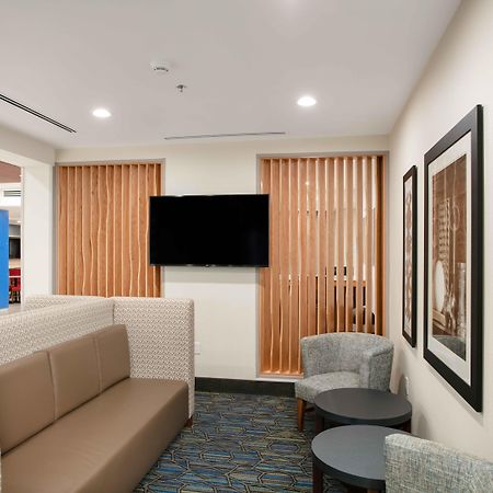 Holiday Inn Express & Suites Oakhurst-Yosemite Park Area By Ihg Extérieur photo